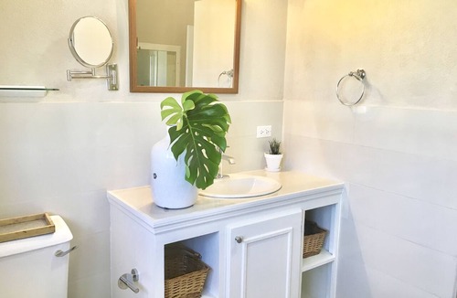 Atlantic Shores House | Spacious Oceanview One Bedroom Apartment