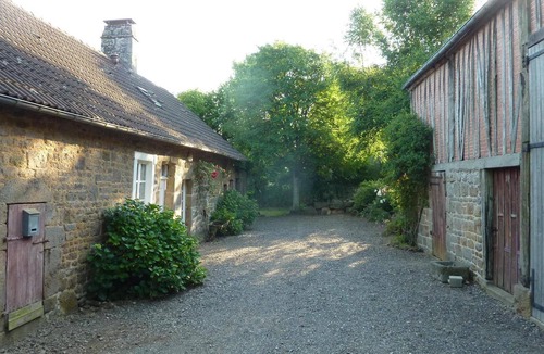 Carrouges Cottage | Spacious Old Cottage with Play Barn and view of Chateau in Normandy Countryside