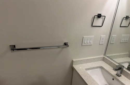 Maple Ridge Apartment | Spacious One Bedroom Suite Right in Downtown Maple Ridge!