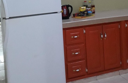 Trinidad House | Spacious One Bedroom apartment.