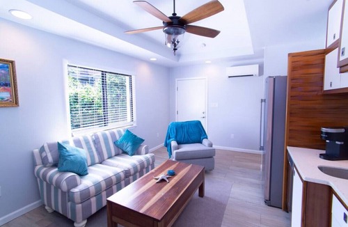 Anna's Retreat Apartment | Spacious One Bedroom Apartment- One Mile from Magen's Bay