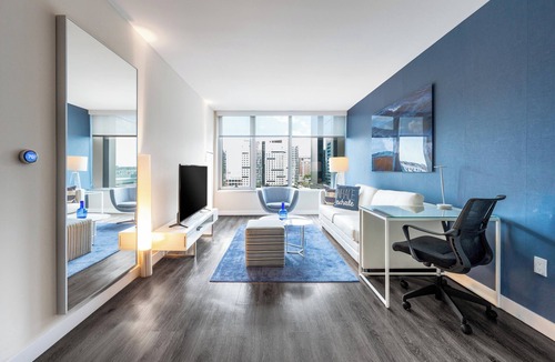 Seaport District Apartment | Spacious One Bedroom in Luxury Boston Building
