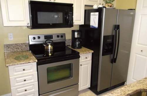 North Naples Condo | Spacious one bedroom-one bath condo