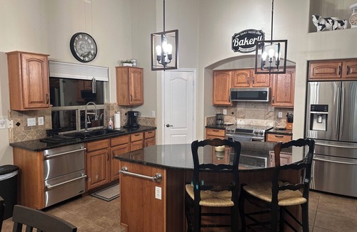 San Tan Valley House | Spacious open concept rancher with private heated pool in Johnson Ranch