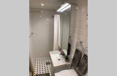 Helsinki City Centre Apartment | Spacious & peaceful studio in Katajanokka district