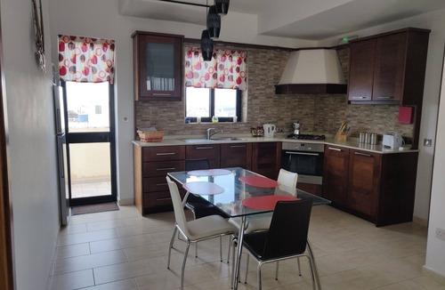 Bellavista Apartment | Spacious Penthouse in Marsascala with views from Two Terraces