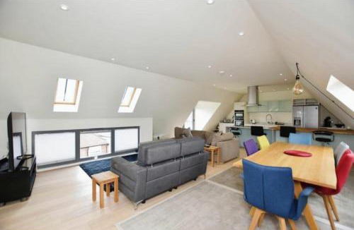 Salisbury Apartment | Spacious penthouse with great views of the Cathedral