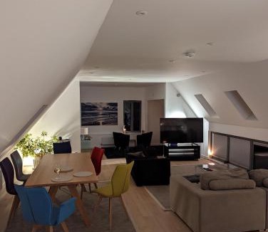 Salisbury Apartment | Spacious penthouse with great views of the Cathedral