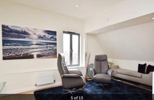 Salisbury Apartment | Spacious penthouse with great views of the Cathedral