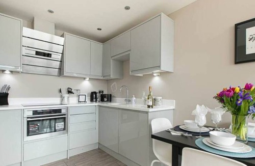 Brighton City Centre Apartment | Spacious Perfect Location Moments Away From Pier