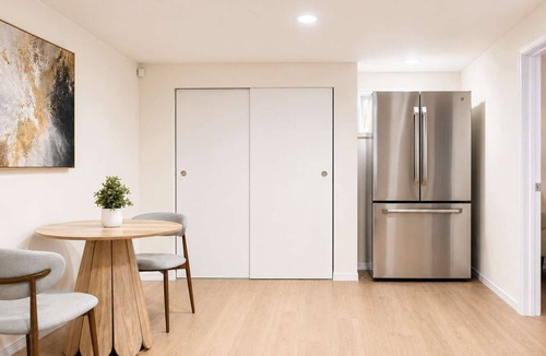 Shoreline House | Spacious Pet Friendly Shoreline Home, EV charger