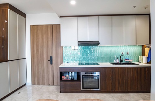 District 4 Apartment | Spacious Phu My Hung Apartment – 2 Bedrooms, City View