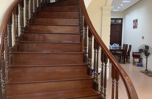 Yen Phu House | Spacious place with balcony view near Westlake