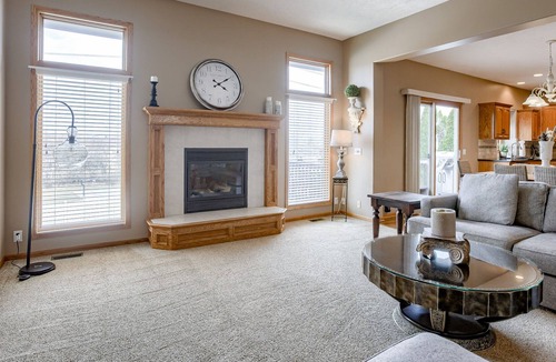 Omaha House | Spacious pool house with tons of amenities, your perfect family vacation spot!