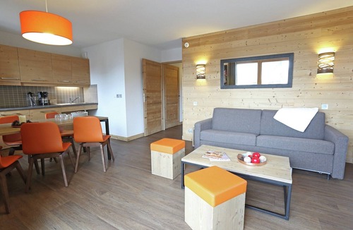 Les Menuires Apartment | Spacious Premium Ski Retreat
