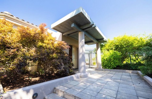 Napa House | Spacious, Private 5-bedroom house in Napa with Pool, Hot Tub, and Vineyard Views