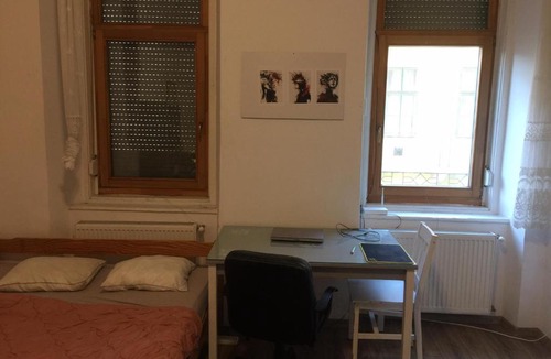Belso-Ferencvaros Apartment | Spacious private room