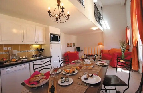Paradou Apartment | Spacious Provence retreat for 8 guests