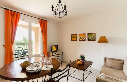 Paradou Apartment | Spacious Provence retreat for 8 guests