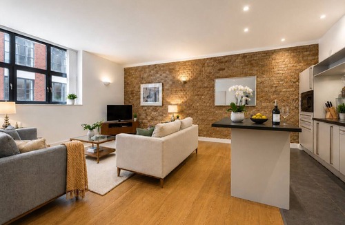 Spitalfields Apartment | Spacious & Quiet 2 Bed By Liverpool St/Spitalfields