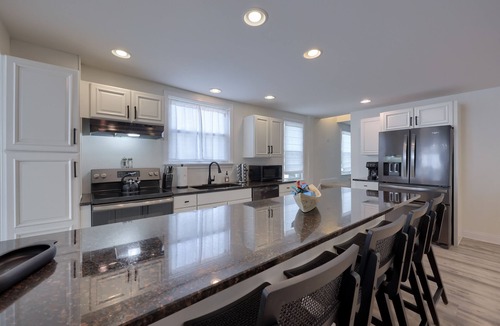 Ephrata House | Spacious & Quiet 4 BD - Large Yard + Fire Pit