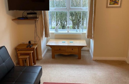 Skegby House | Spacious, Quiet, Sleeps 13, 3 Bathrooms, 2 Parking, Park, KIA1