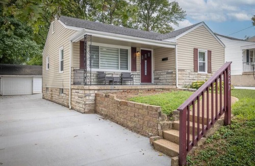 St. Charles Historic District House | Spacious Ranch, Walk to Main!