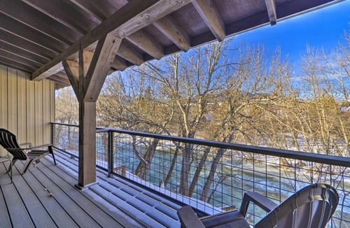 Red Lodge House | Spacious Red Lodge Townhome Private Hot Tub!