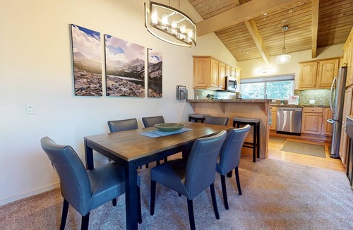 Mammoth Lakes Condo | Spacious Remodeled Home, Family Favorite, Near The Village, On-Site Pool
