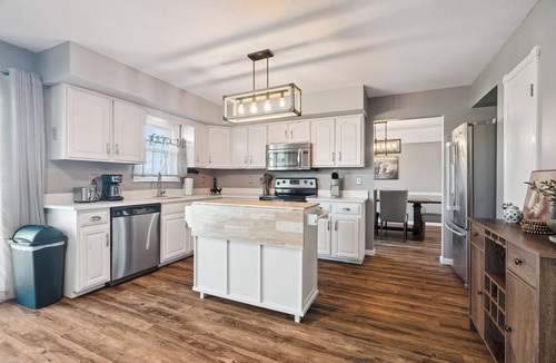 Ankeny House | Spacious Retreat with Dual Master Suites, Game Room and Outdoor Escape