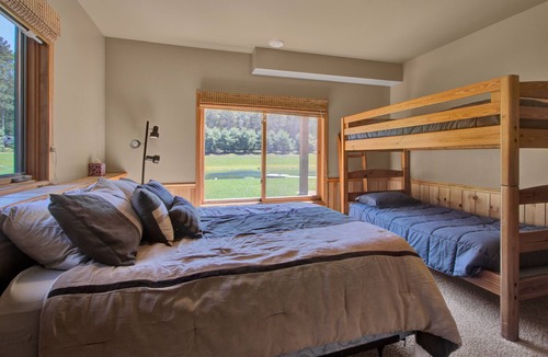 Mauston House | Spacious Retreat with Private Swimming and Fishing Pond Near Wisconsin Dells