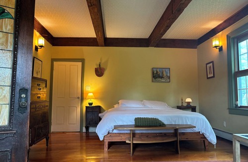 Town of Fulton House | Spacious riverfront farmhouse near ski resorts