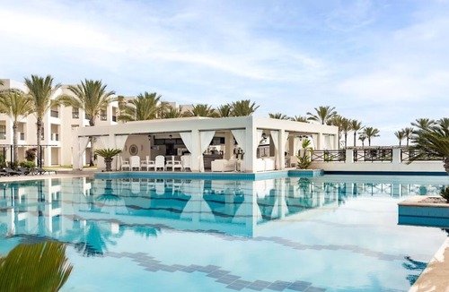 Zawiyat Sidi Musa Hotel | Spacious Room for Family/Friends - Free Breakfast and with Swimming Pool
