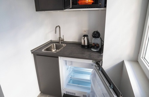Garbatella Apartment | Spacious room with breakfast included, close to the Colosseum!