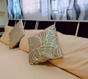 Baguio House | Spacious room with view