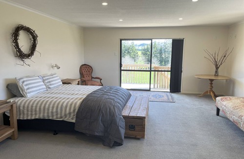 Greta Valley Cabin | Spacious rural lodge-Sleeps 22 ideal for groups, family, friends & celebrations