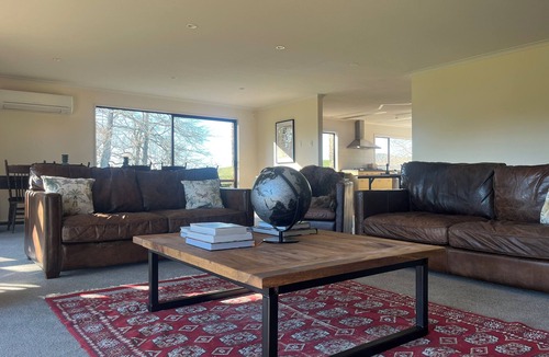 Greta Valley Cabin | Spacious rural lodge-Sleeps 22 ideal for groups, family, friends & celebrations