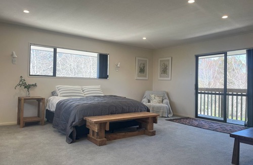 Greta Valley Cabin | Spacious rural lodge-Sleeps 22 ideal for groups, family, friends & celebrations