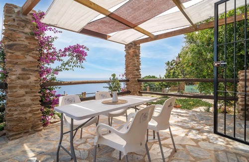 Adra House | Spacious, rustic cottage with sea view.