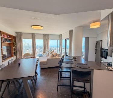 Neve Tzedek Apartment | Spacious Sea View Apartment in Neve Tzedek Tower