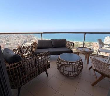 Neve Tzedek Apartment | Spacious Sea View Apartment in Neve Tzedek Tower
