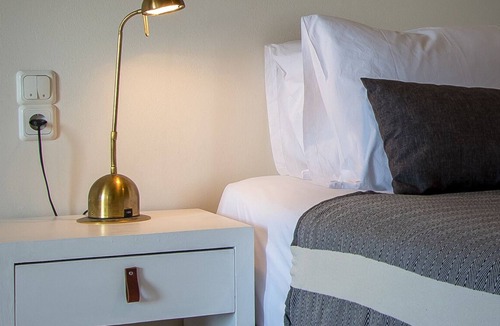Galatas Apartment | Spacious Sea View Studio