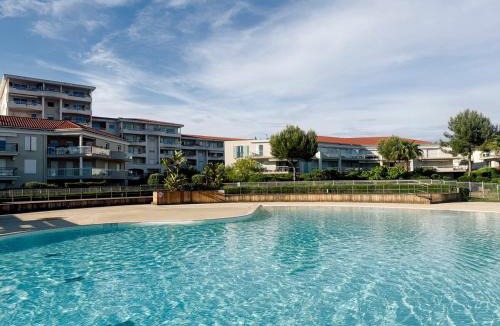 Antibes Apartment | Spacious Seaside Condo with Garden & Sea-View