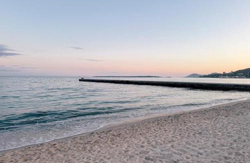 Antibes Apartment | Spacious Seaside Condo with Garden & Sea-View