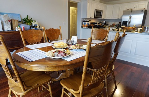 Middletown House | Spacious secluded home-Central AC-new large deck-huge yard