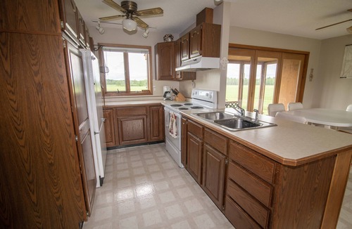 Mason House | Spacious, secluded sanctuary! Very clean! 5 Queen Beds! Wildlife viewing.