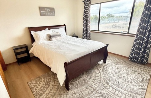 Corning House | Spacious & Serene Orchard Home w/patio & Pool