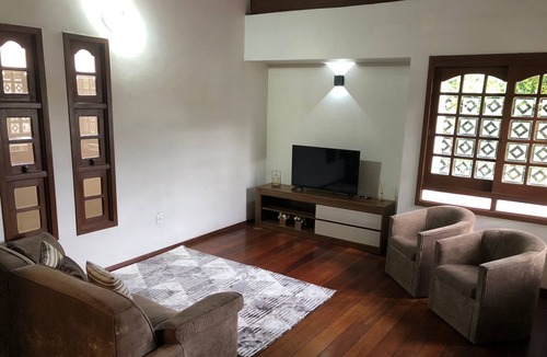 Santos Dumont House | Spacious Serrano Style House in Greater Porto Alegre