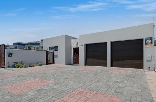 Bloubergstrand Resort | Spacious Shared 3-Bedroom Villa Near Blouberg Beach Pool, Wi-Fi, Braai