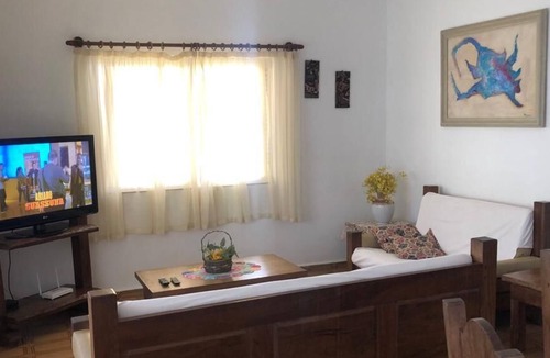 Centro House | Spacious single storey house, Bertioga, close to the beach (we accept pets)